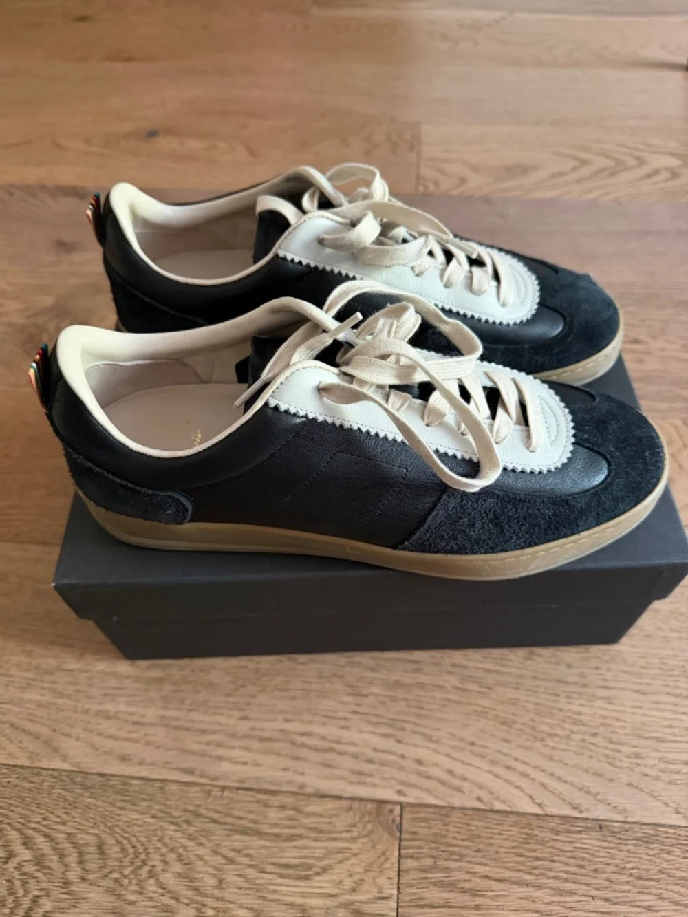 Paul Smith - Womens Imola Trainers - Black